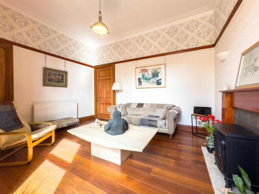 TV/Family Room