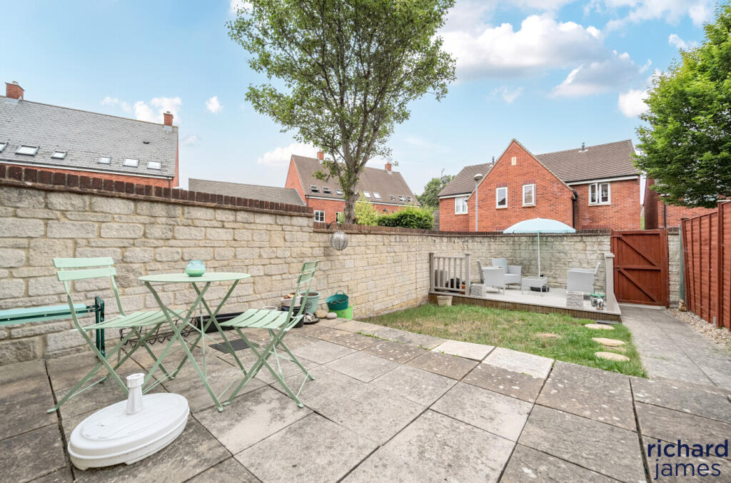 1d9b989b4b8c4b458931bd70bdcde9e4