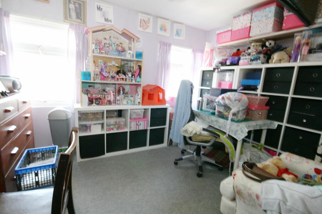 Photograph 7