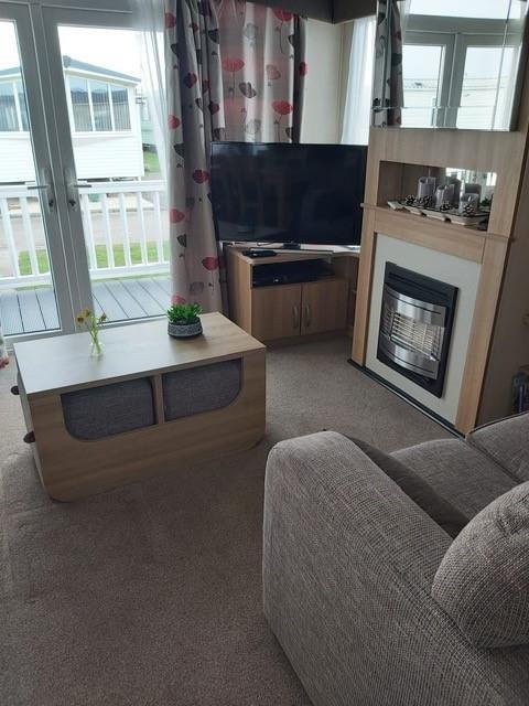 Lounge 2.jpg