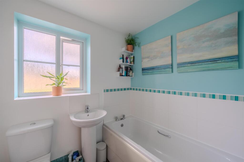 70 Heol Y Gros-5.jpg