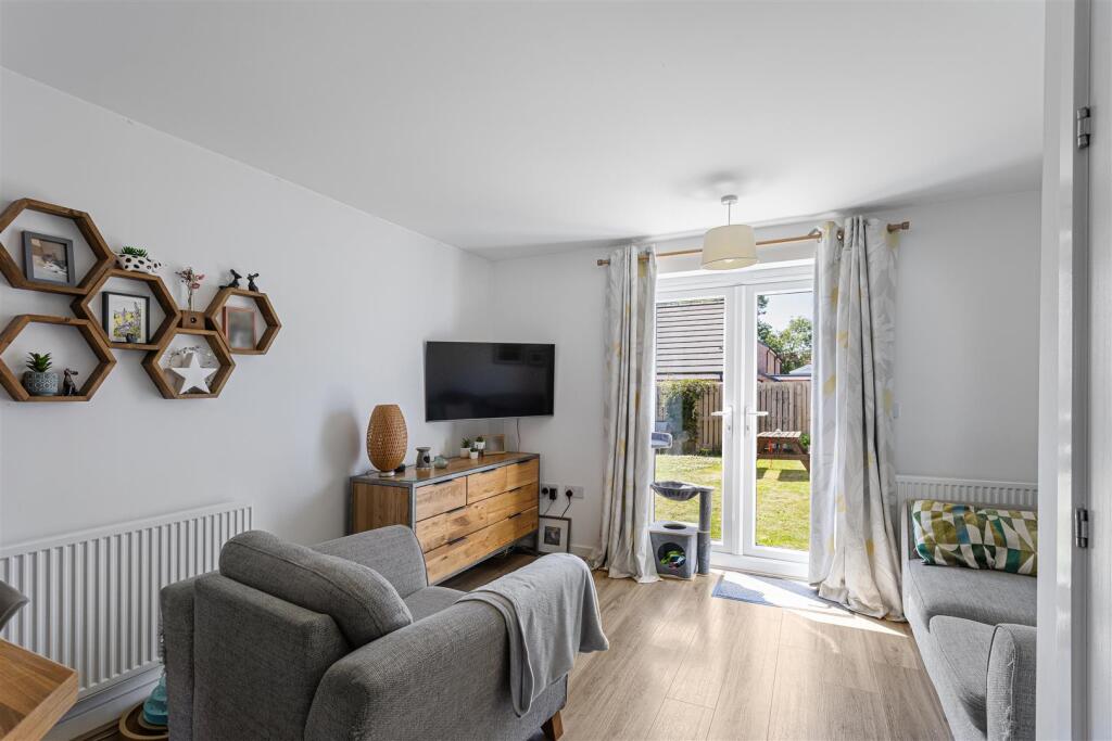 37_Lavender_Way_7 2.jpg