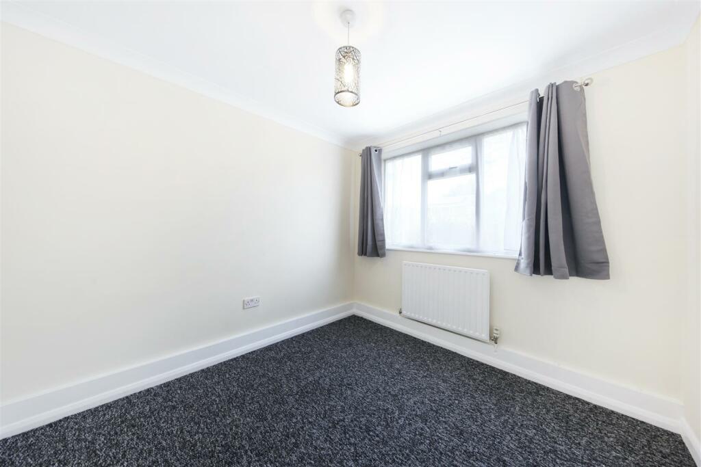 11 Oaklands Court, Harrow Road - w0A8gtASwHf4kK5Hn