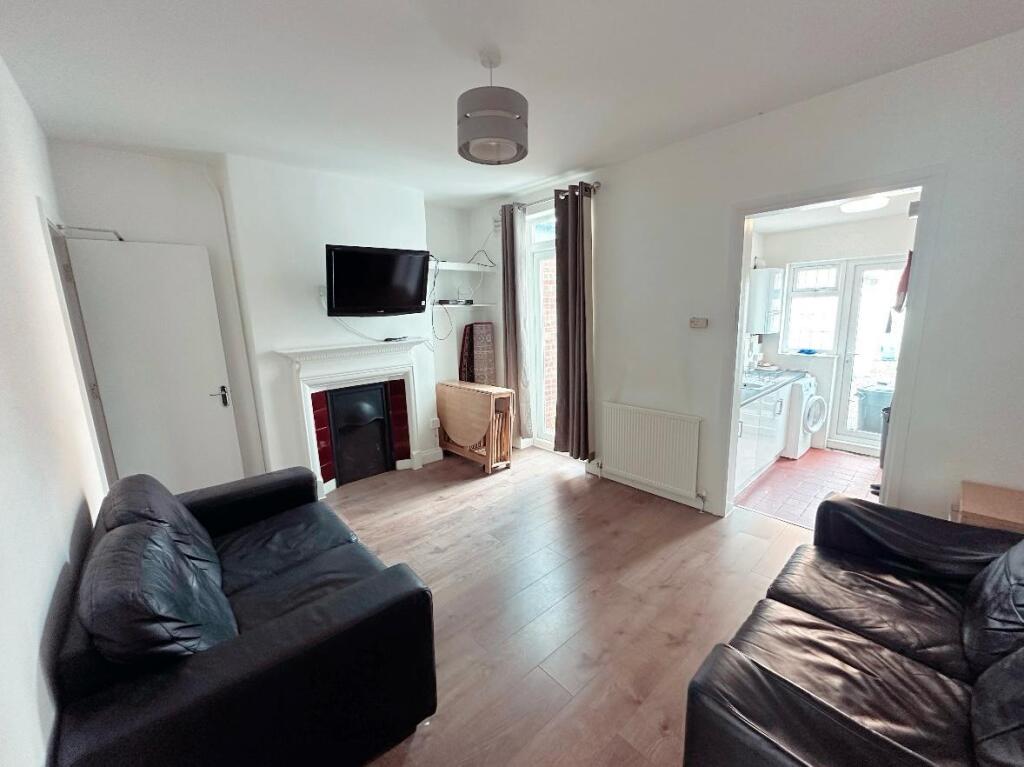 WhatsApp Image 2024-02-02 at 10.53.21.jpeg