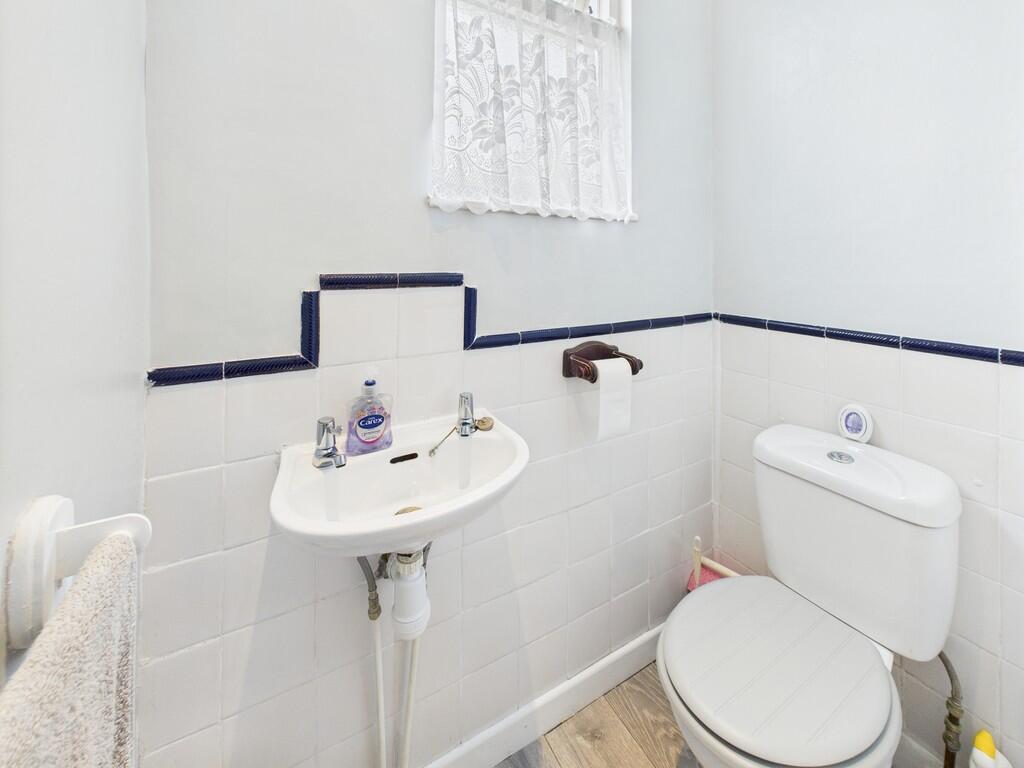 CAM03974G0-PR0173...