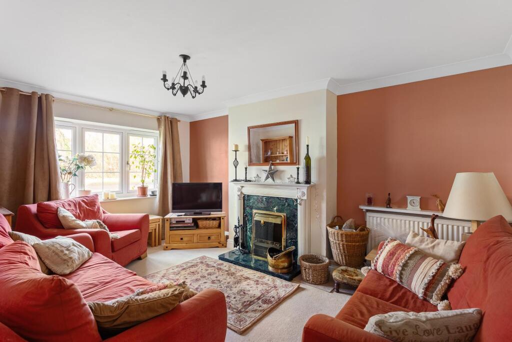 8 Hall Farm Cottage-05.jpg