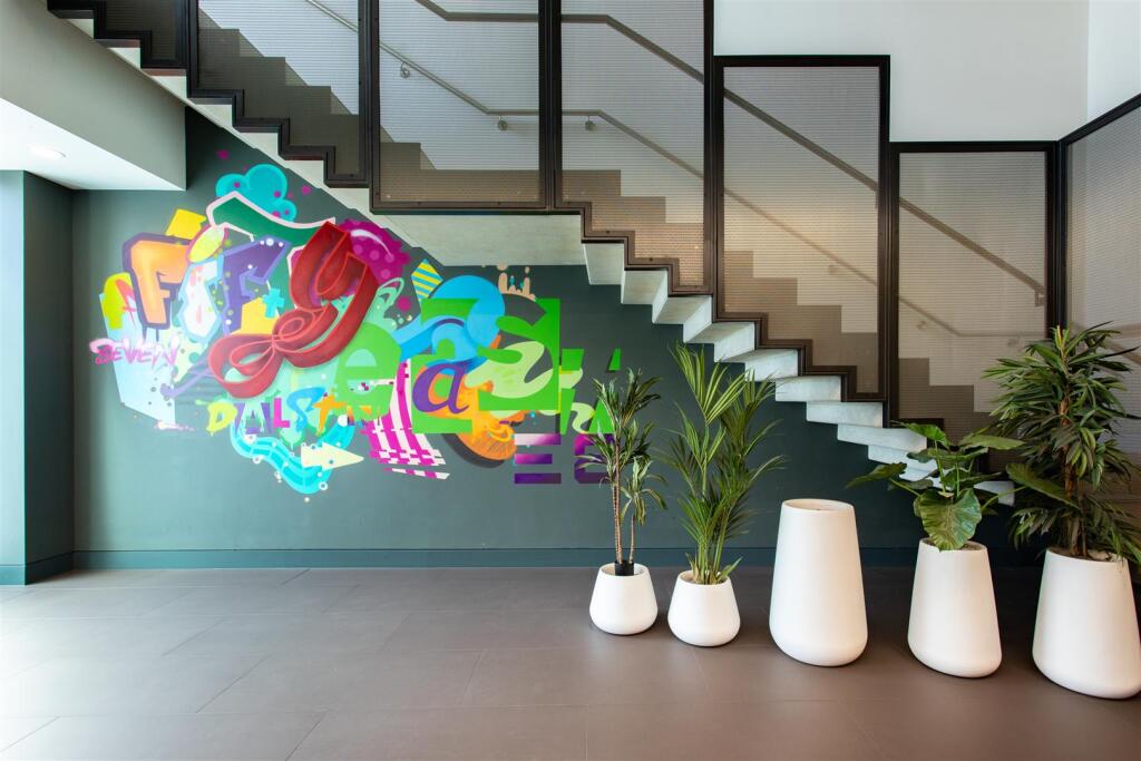 Kingsland High Street-21.jpg