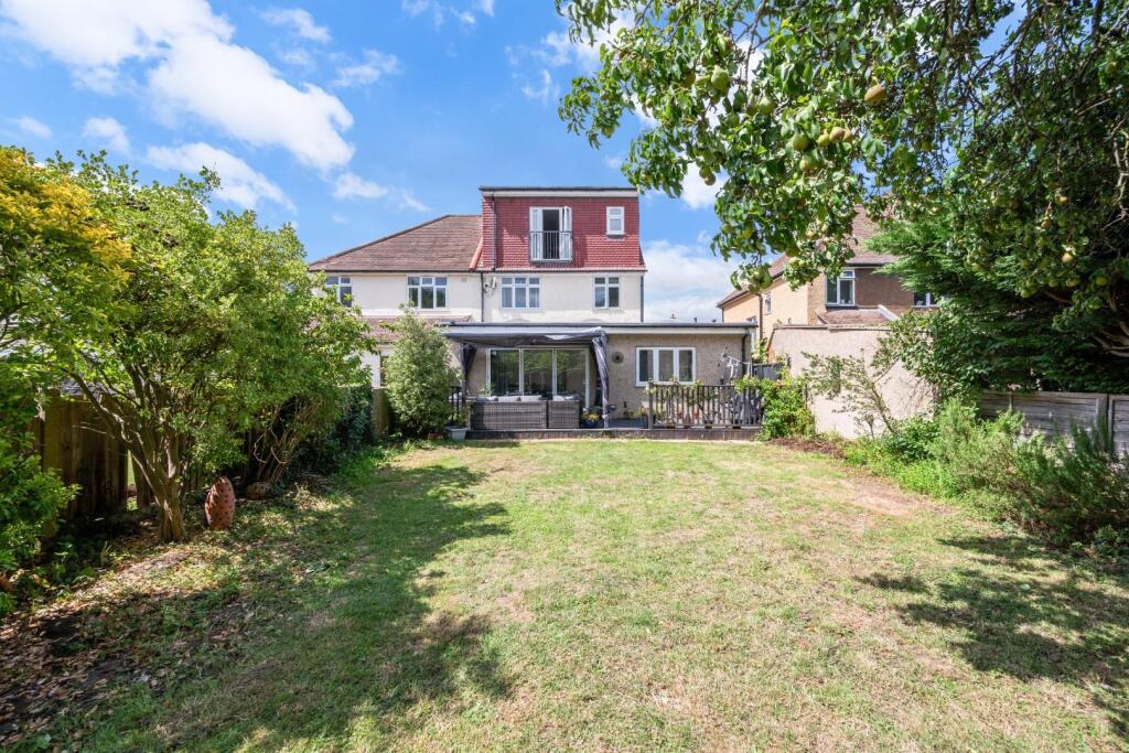 KINROSS AVENUE (8).jpg