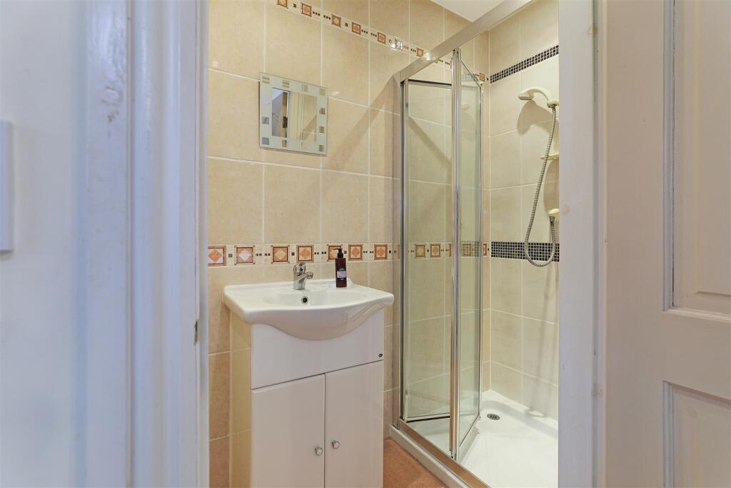 Acre Farm.36.Photoneg.co.uk.jpg