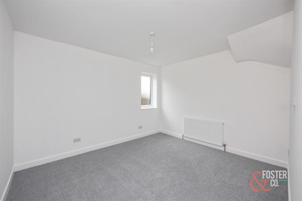 Ashfold Avenue, 5_008.jpg