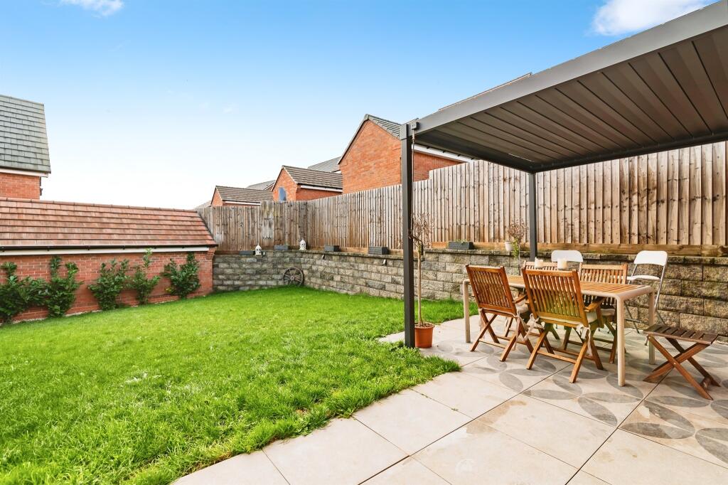 Alison Close, Edwalton, Nottingham