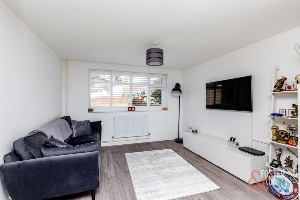 Donnington Road 30-9.JPG