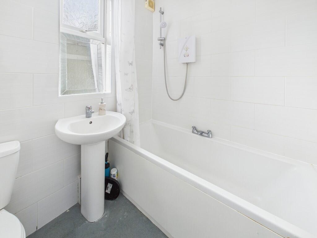 CAM05068G0-PR0010...