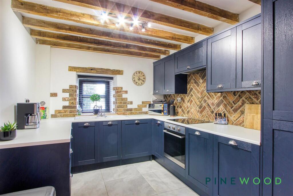 BARN/ANNEXE - KITCHEN