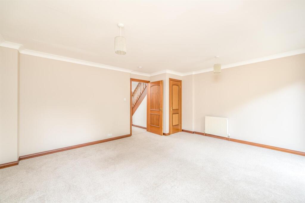 9 South Mews_Bennecourt_drive-03.jpg