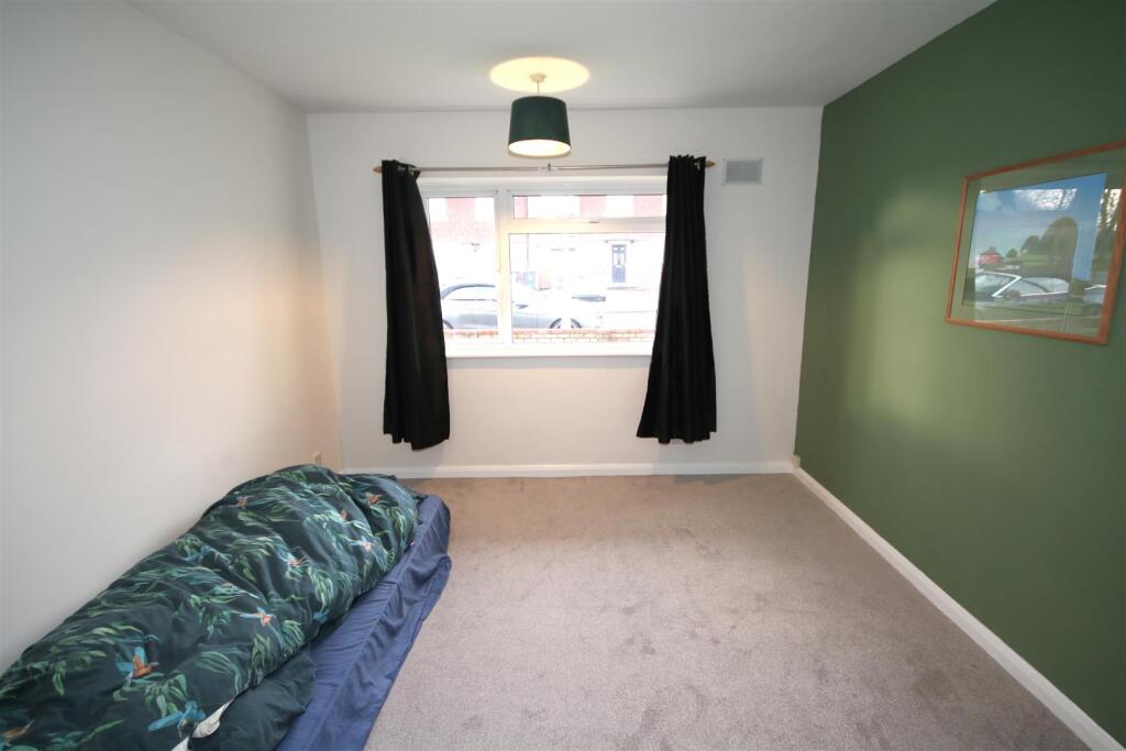 Bedroom a.JPG