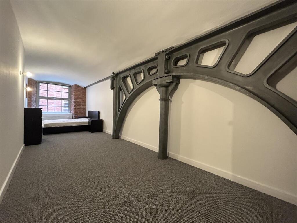 Bedroom (8).jpeg