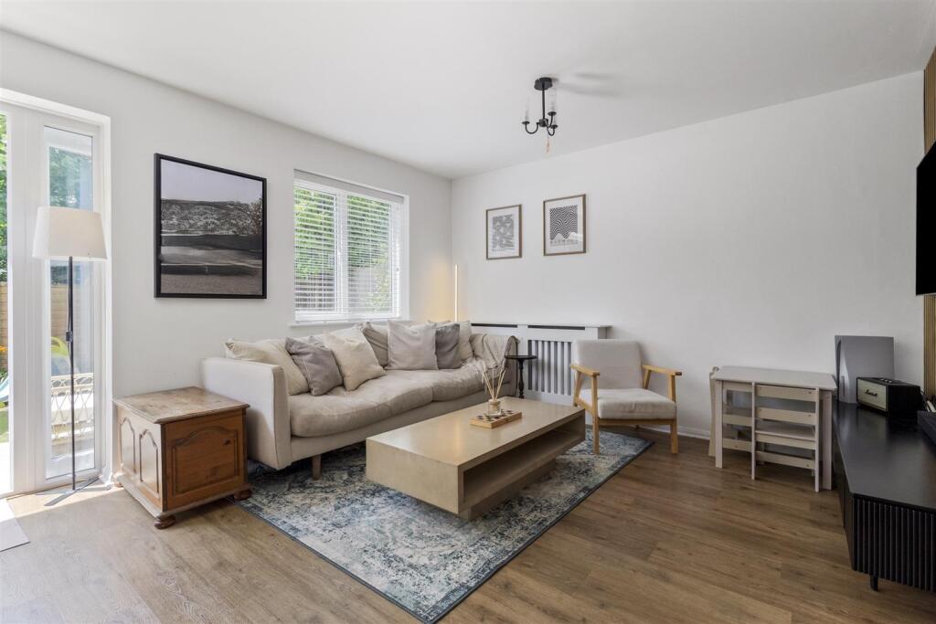 Wellend Road, 29-016.JPG