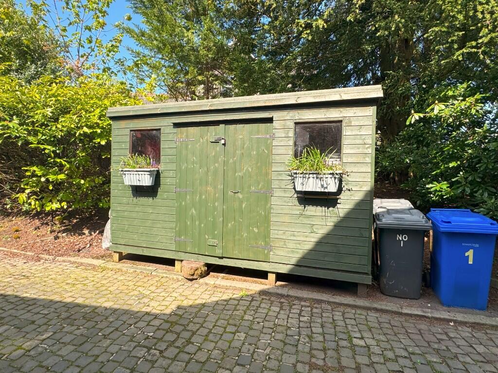 Garden shed