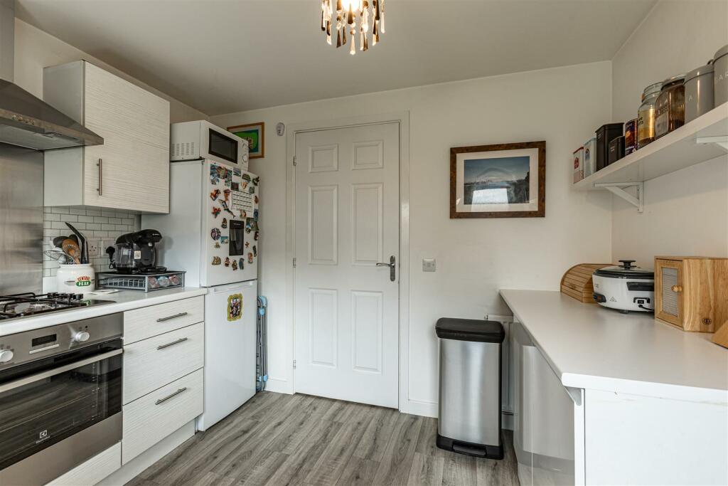 7 Knoll Park Mews Galashiels 12.JPG