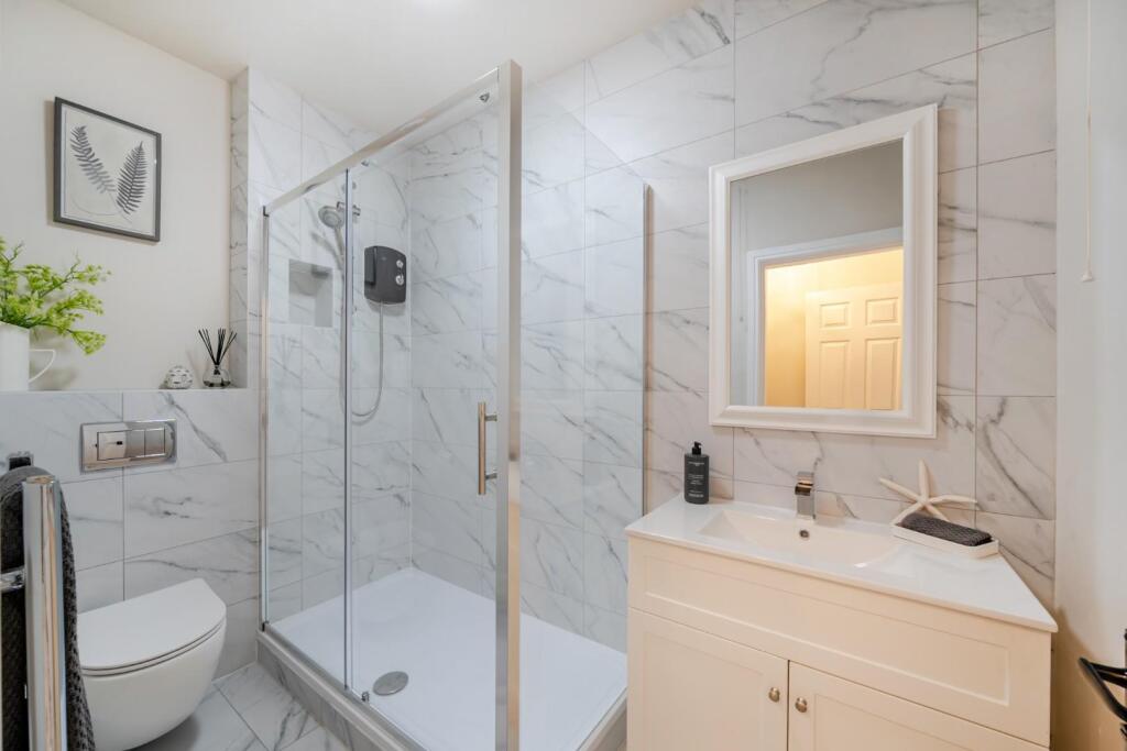 shower room.JPG
