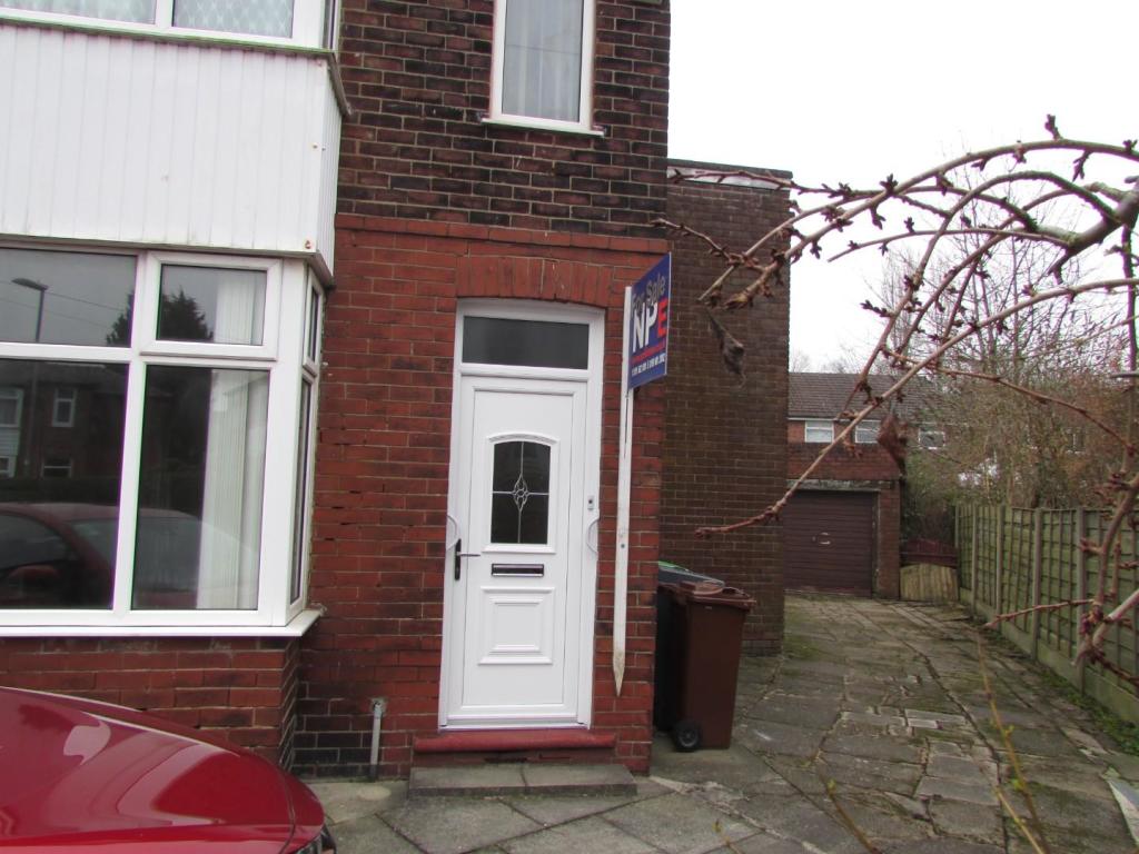 MasseyAve19Frt2.JPG