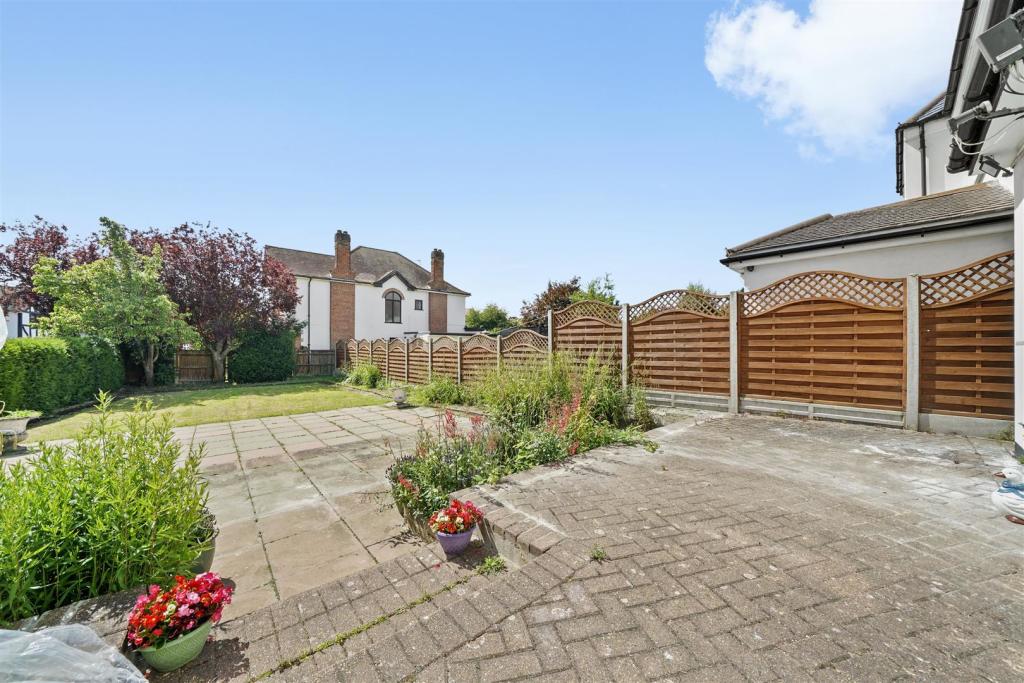 11 Pebworth Road - c8FxwHvyor3nmWOAYjyD.jpg