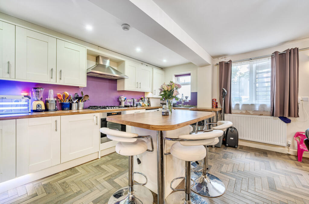 1303209-23-68838b...