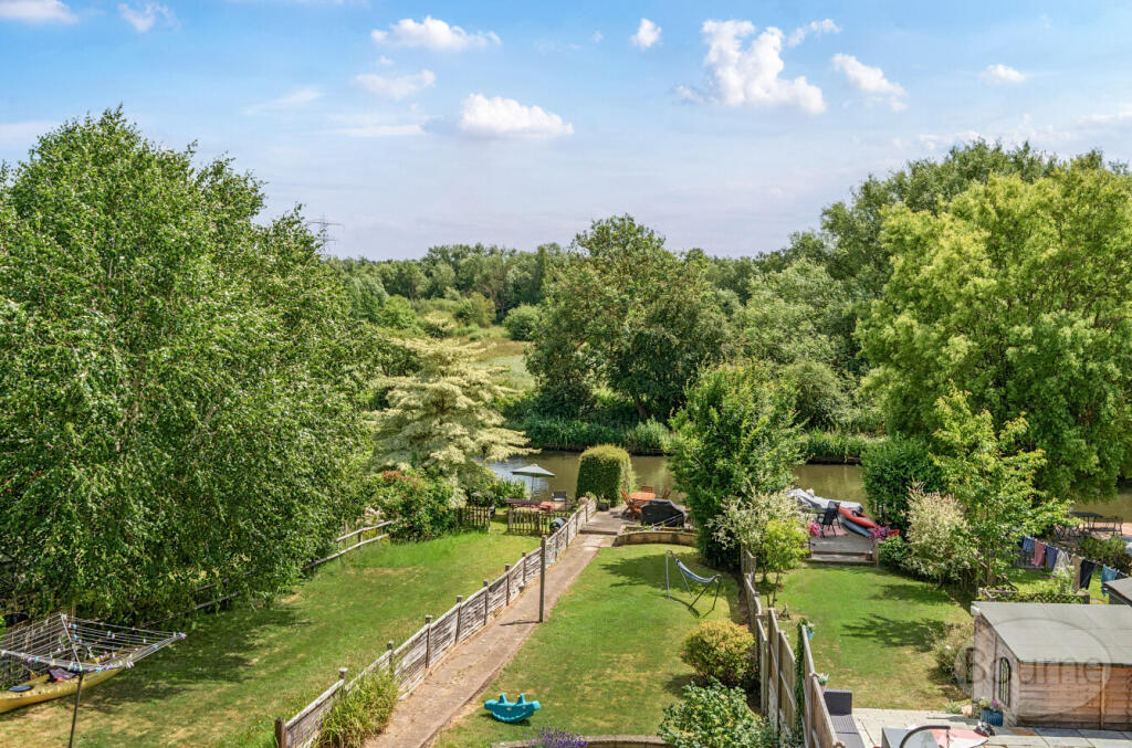 551915c0-996d-4db...