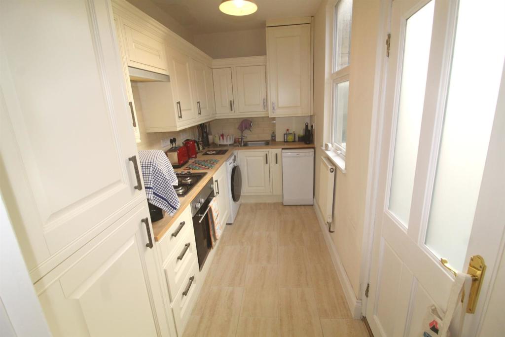 Kitchen edit.jpg