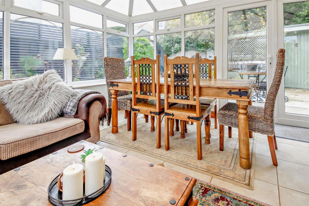 8669234-interior03-800.jpg