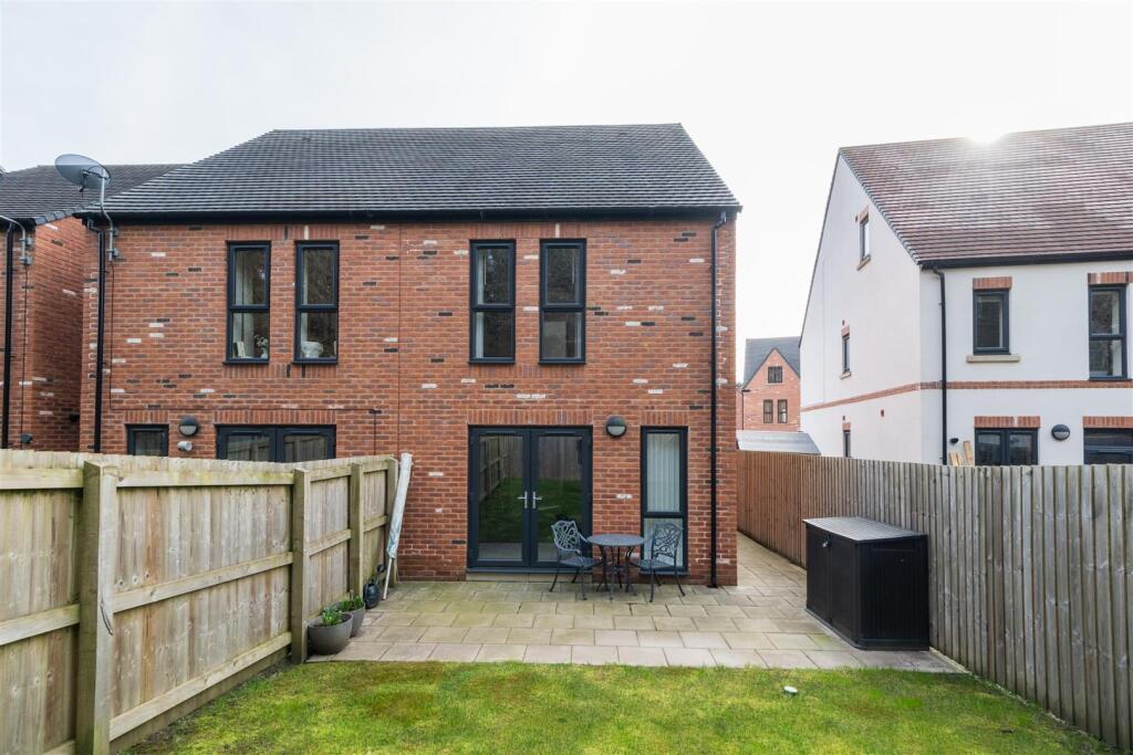 31 Mara Drive-029.jpg