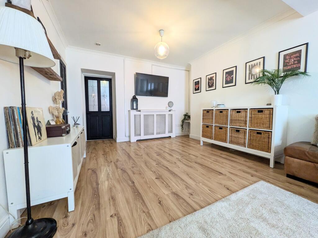 PXL_20250130_121844107.MP~2