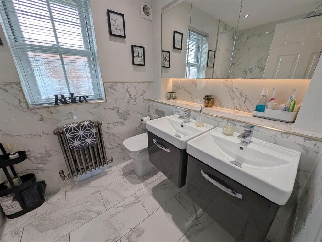 Bathroom/WC