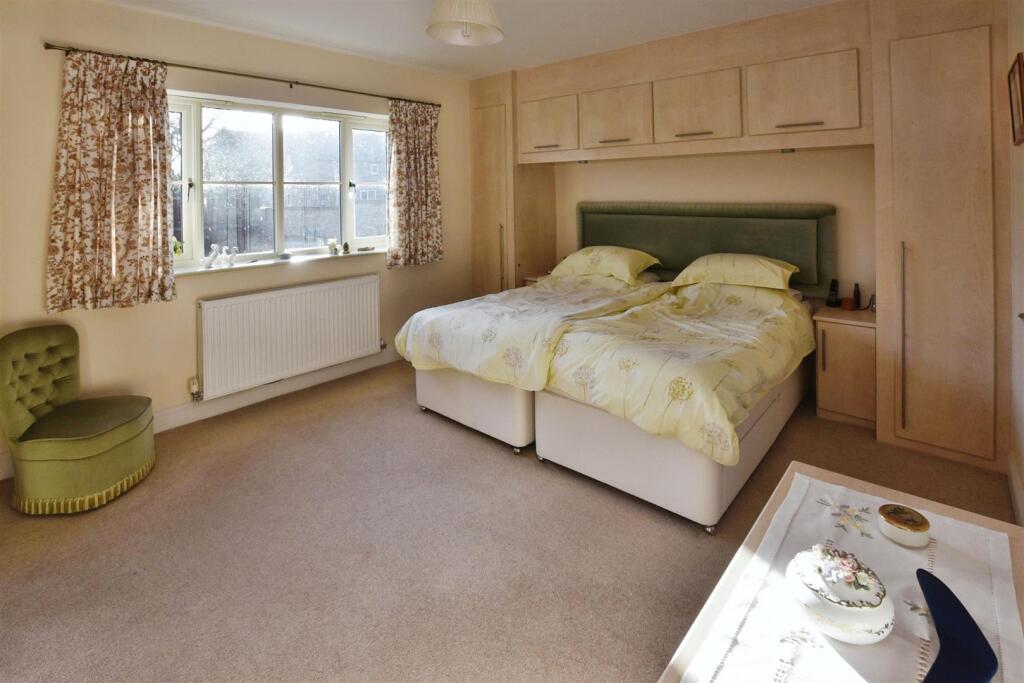 Principle bedroom