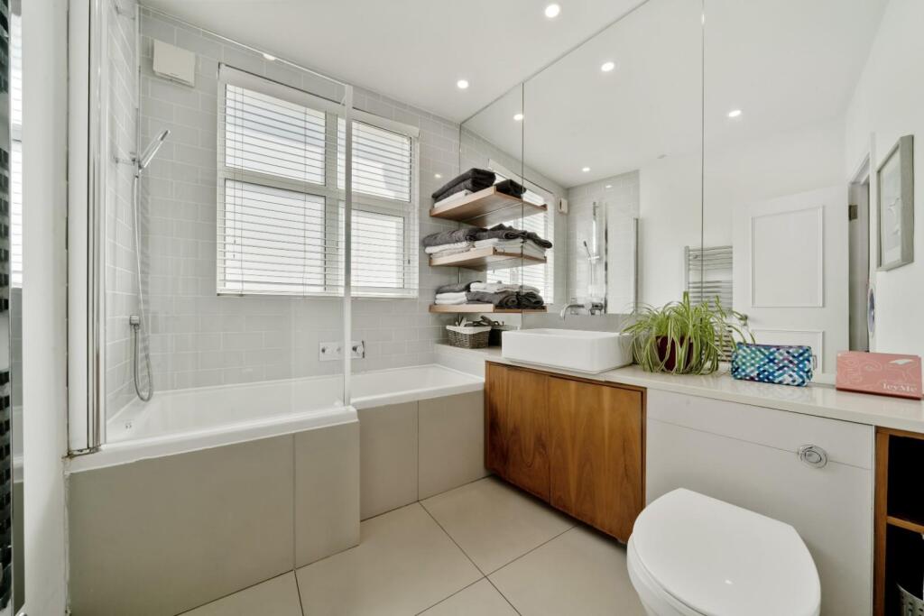 Grantham Road 79 PH4.jpg