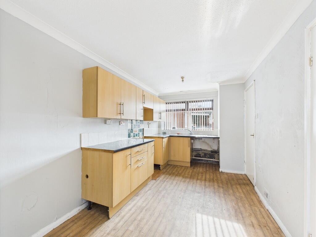 CAM01835G0-PR0272...