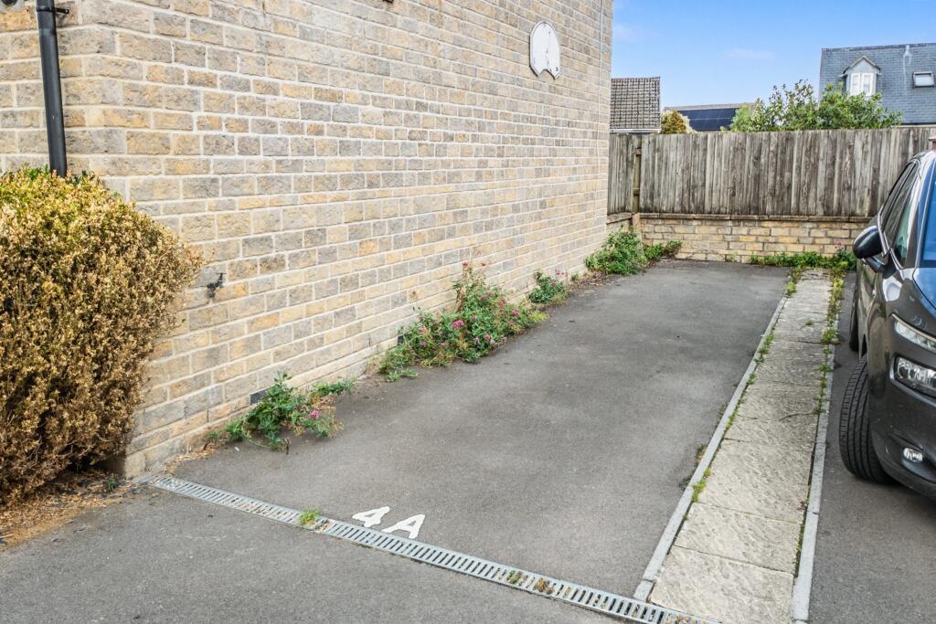 4a Alexander Road, Malmesbury, Wiltshire, SN16 0DW