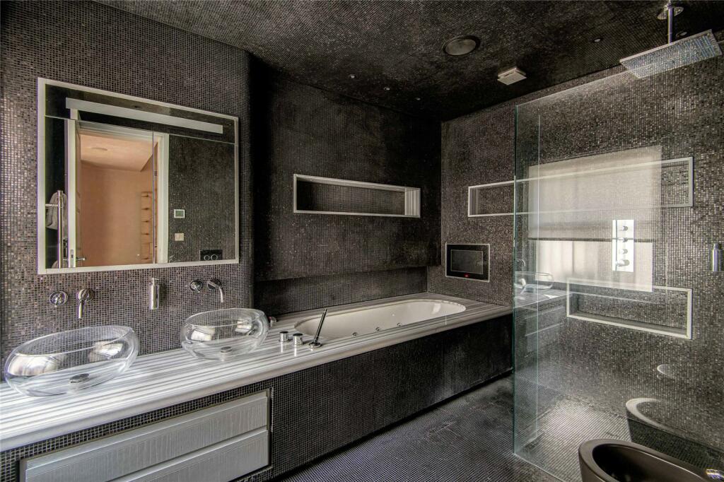 Principal Ensuite