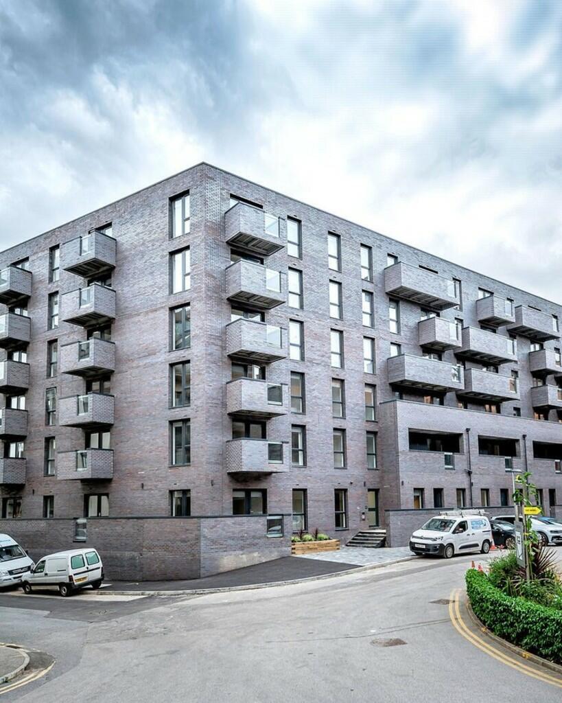 X1ThePlazaExterna...