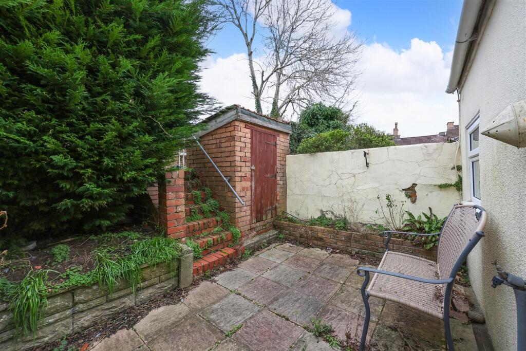 8 Kensington Road 2.JPG