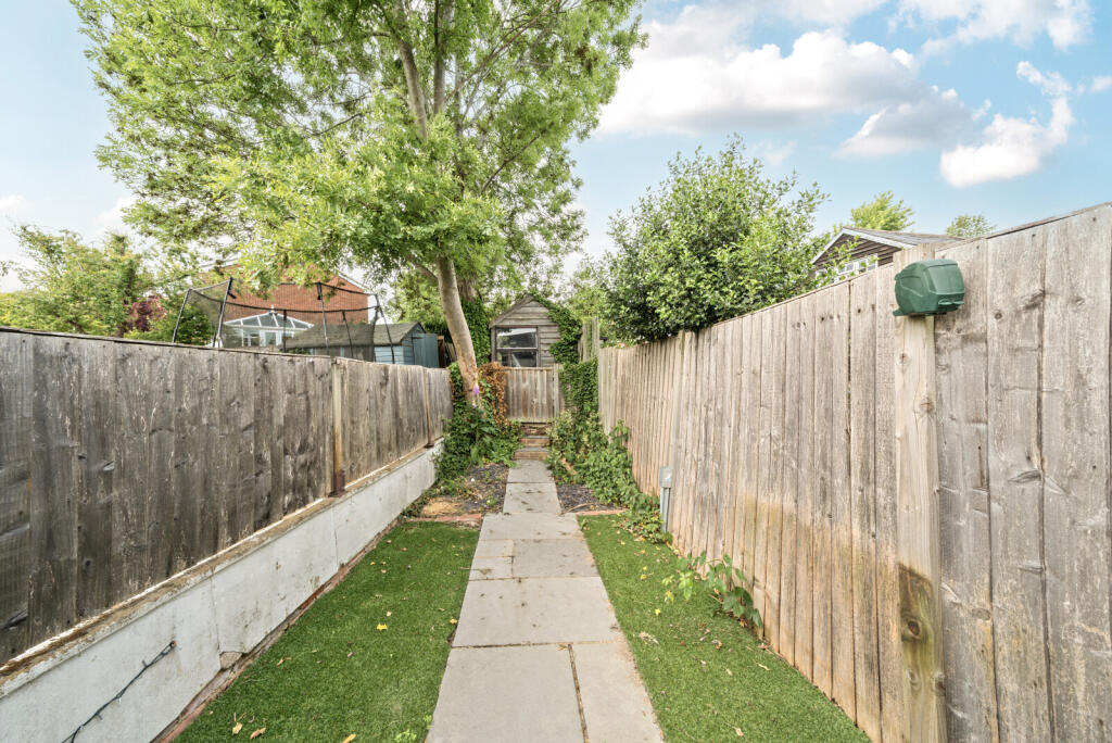 1289165-1-683085c...