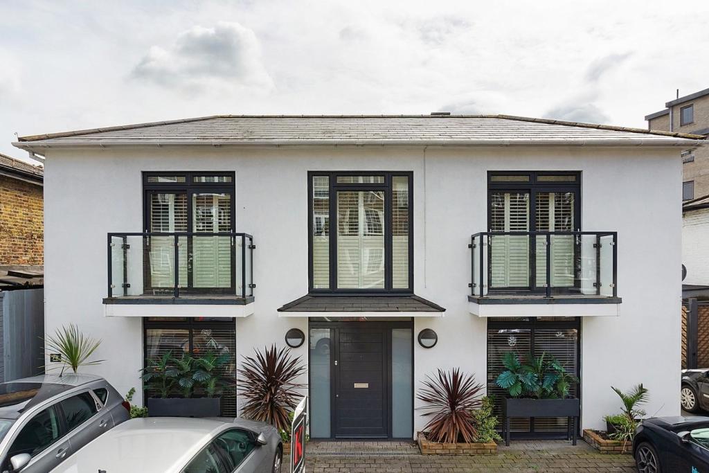 Exterior.jpg
