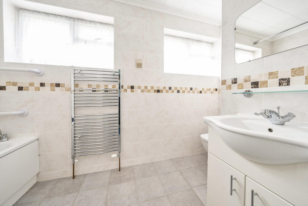 1325663-4-6877d02...