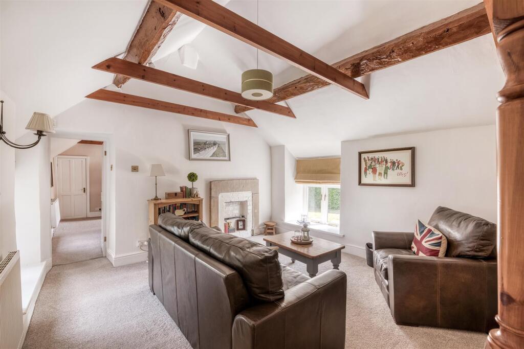 First Floor Landing / Reading Area