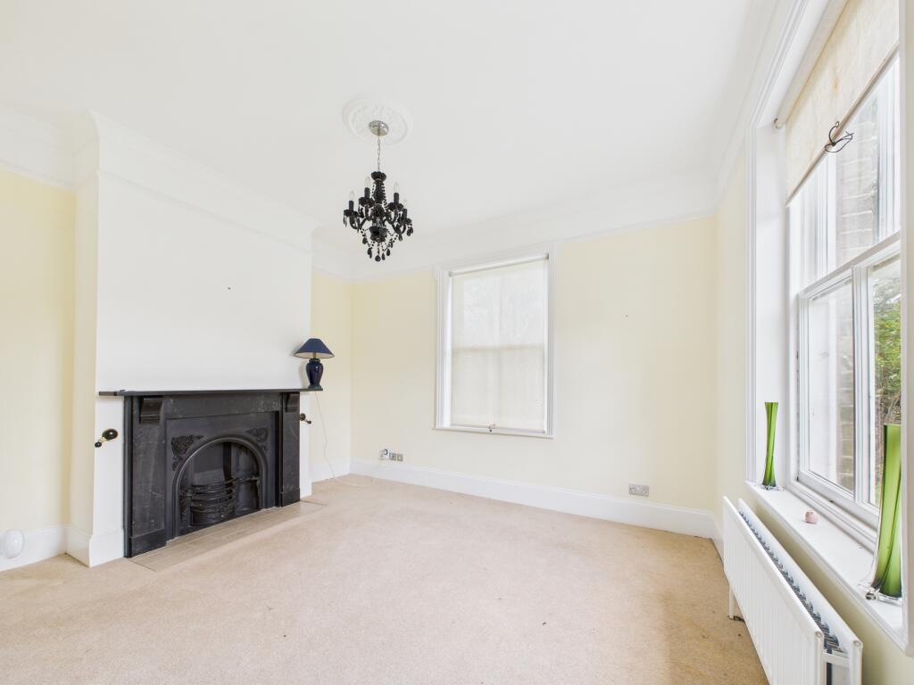 Dining Room 2.jpg