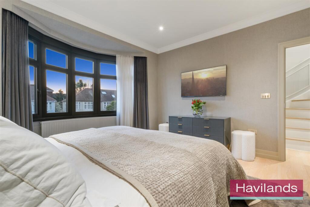 Queen Annes Grove-11.jpg