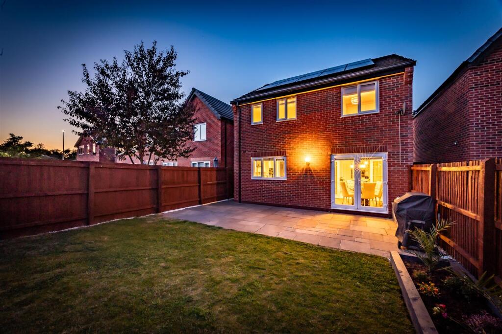 63 Wells Ave-33.jpg