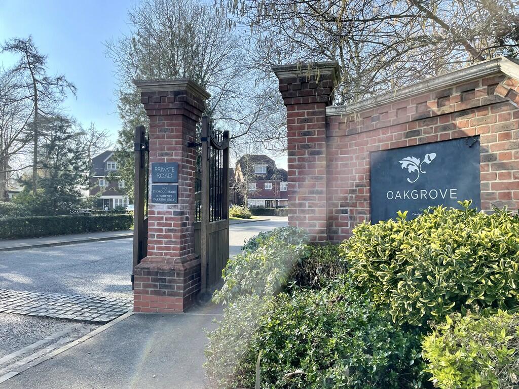 Oakgrove Entrance