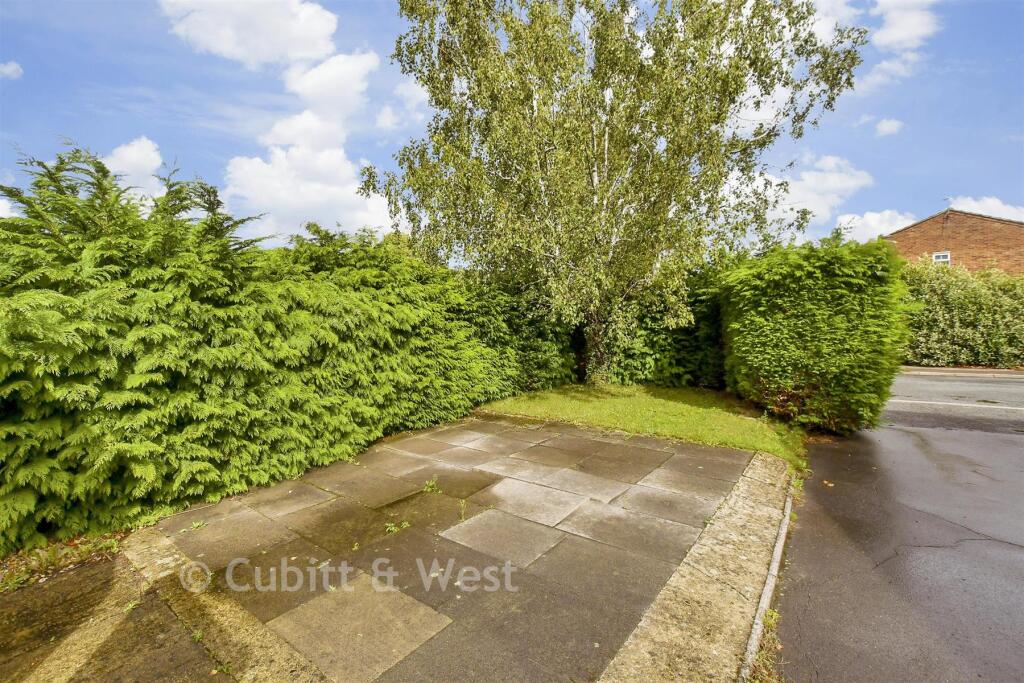 Driveway/Parking